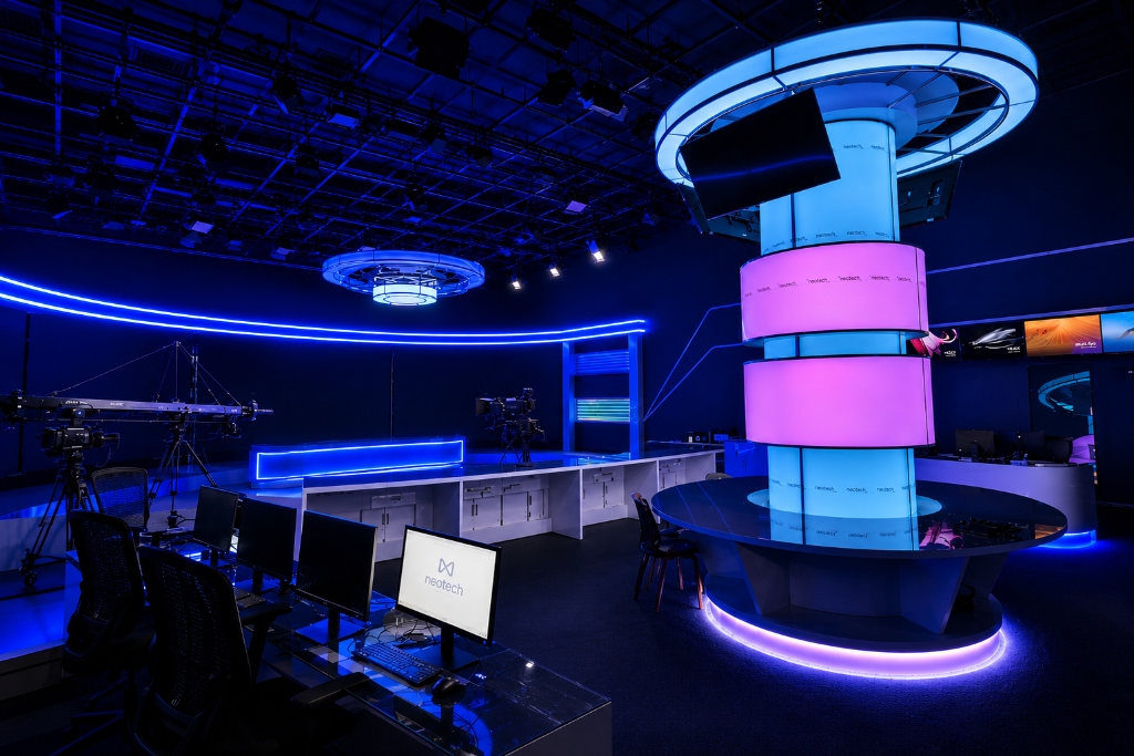 News Desk Studio